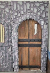 Dungeon wall prop